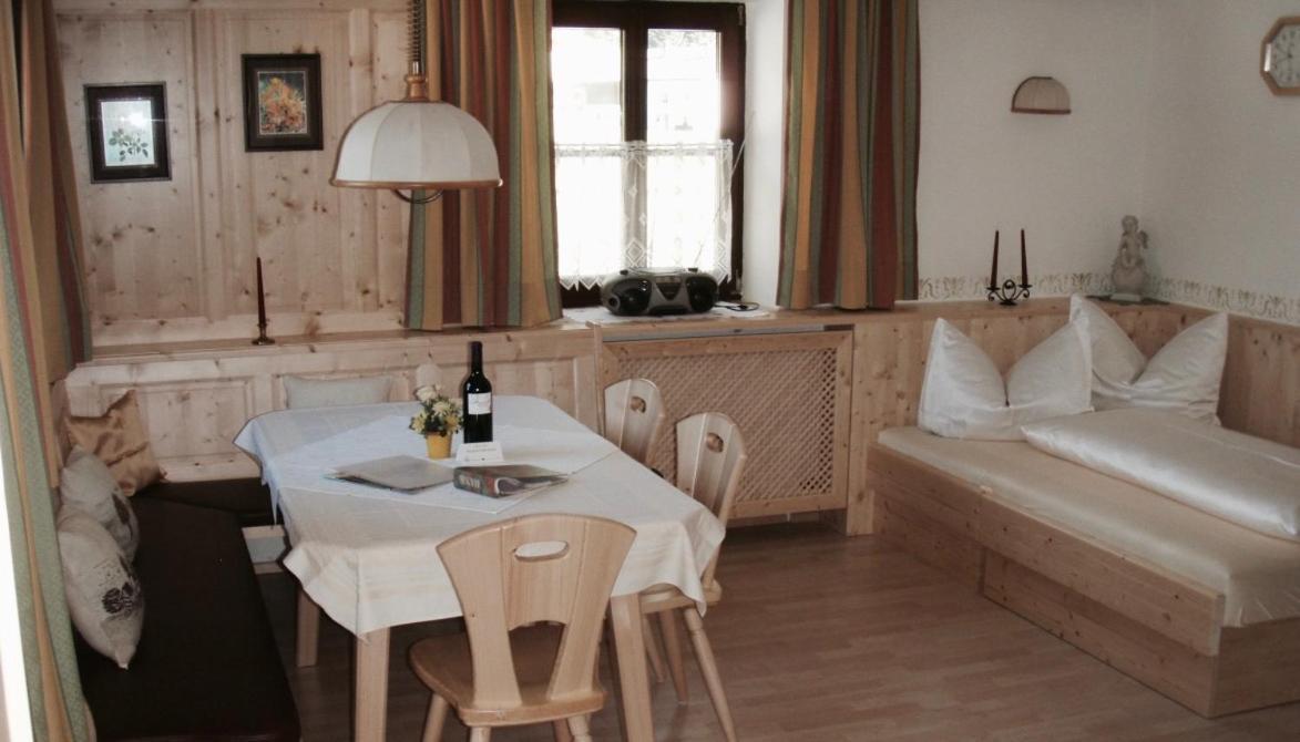 Auenhof Apartment Gschnitz ภายนอก รูปภาพ
